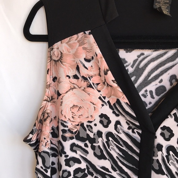 Susan Lawrence floral/animal print high-low top - Picture 4 of 8
